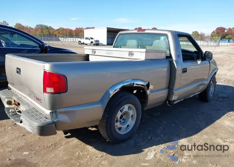 1998 GMC Sonoma Sl z USA, uszkodzony, nr VIN 1GTCS14X9W8527405